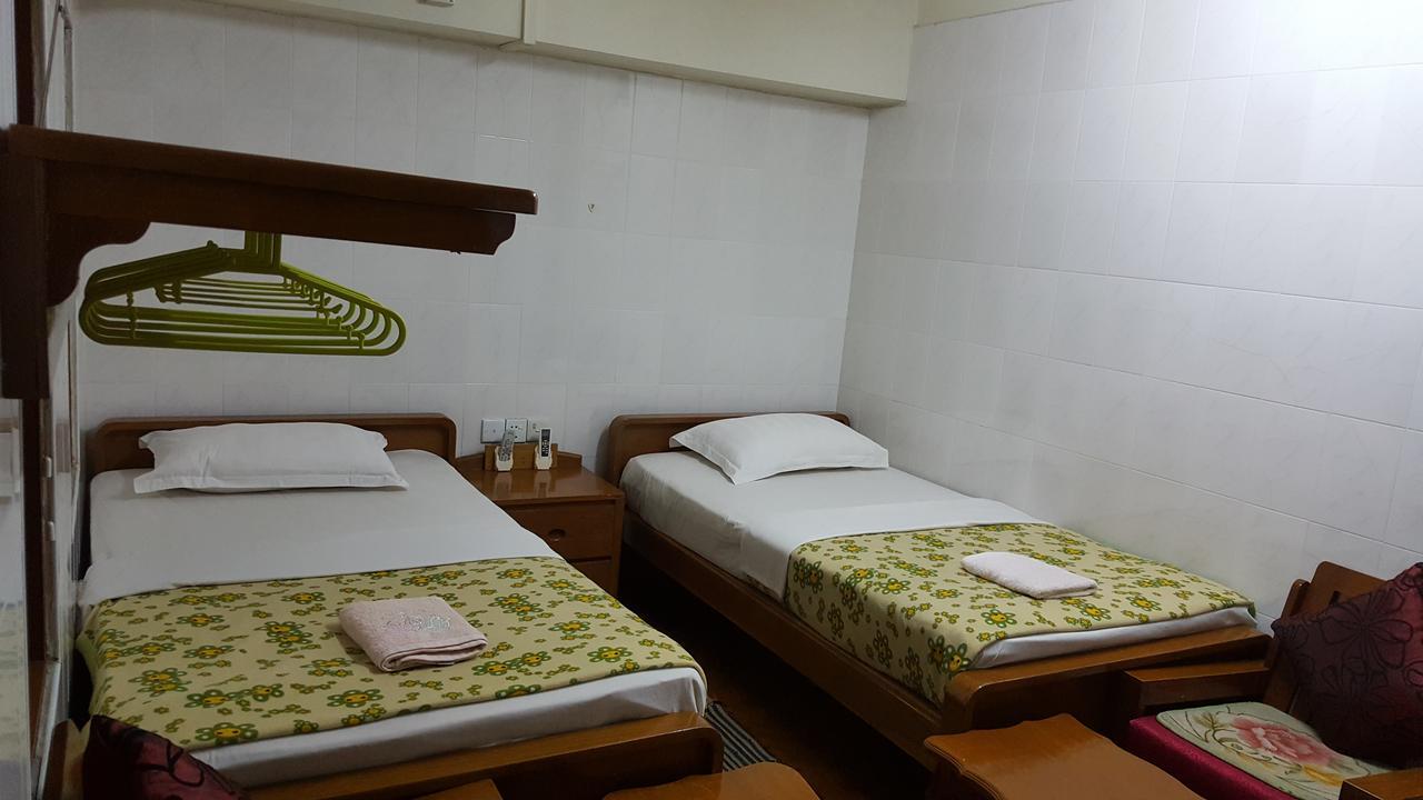 Chan Myae Guesthouse Yangon Ngoại thất bức ảnh