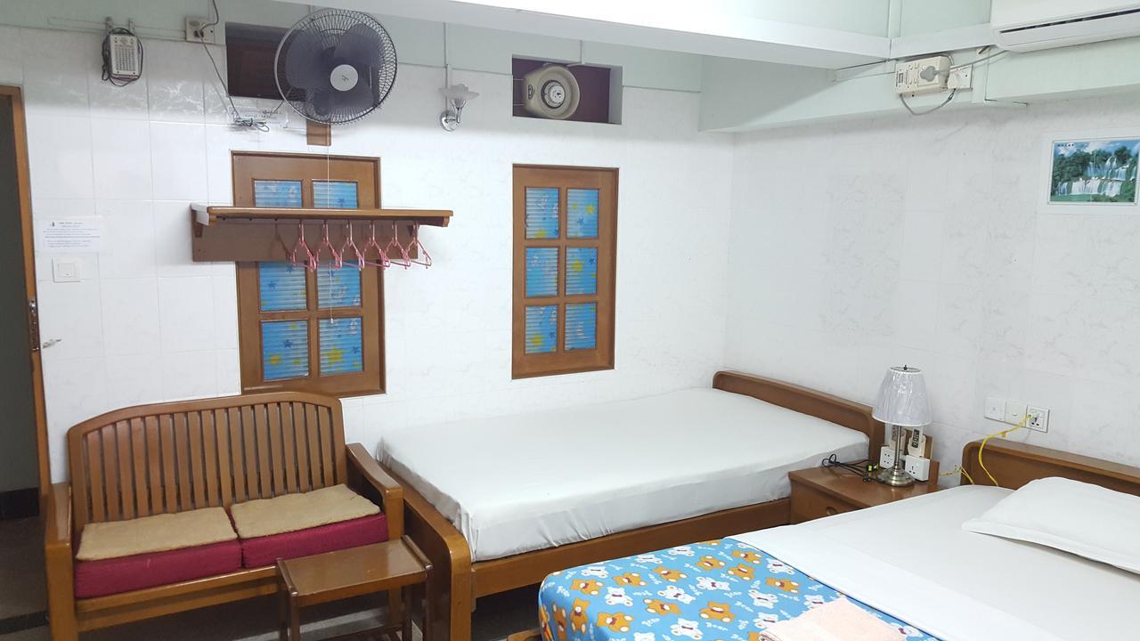 Chan Myae Guesthouse Yangon Ngoại thất bức ảnh