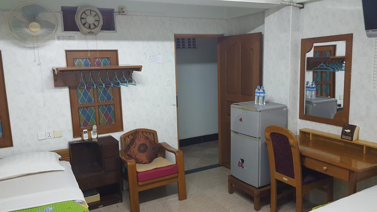 Chan Myae Guesthouse Yangon Ngoại thất bức ảnh