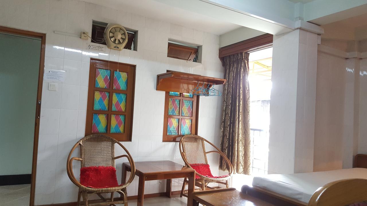 Chan Myae Guesthouse Yangon Ngoại thất bức ảnh