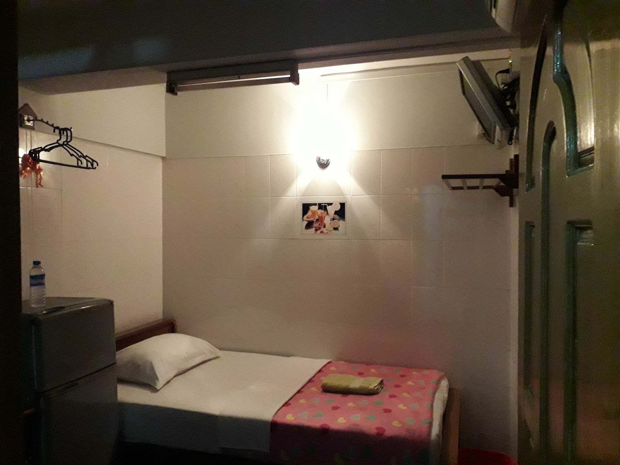 Chan Myae Guesthouse Yangon Ngoại thất bức ảnh